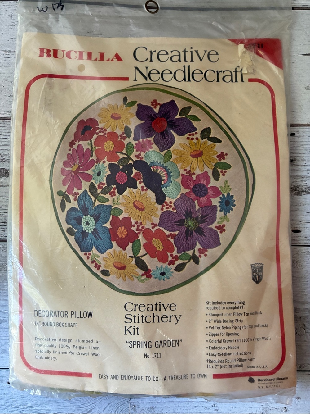 Bucilla Creative Needlecraft Creative Stitchery Kit “Spring Garden”